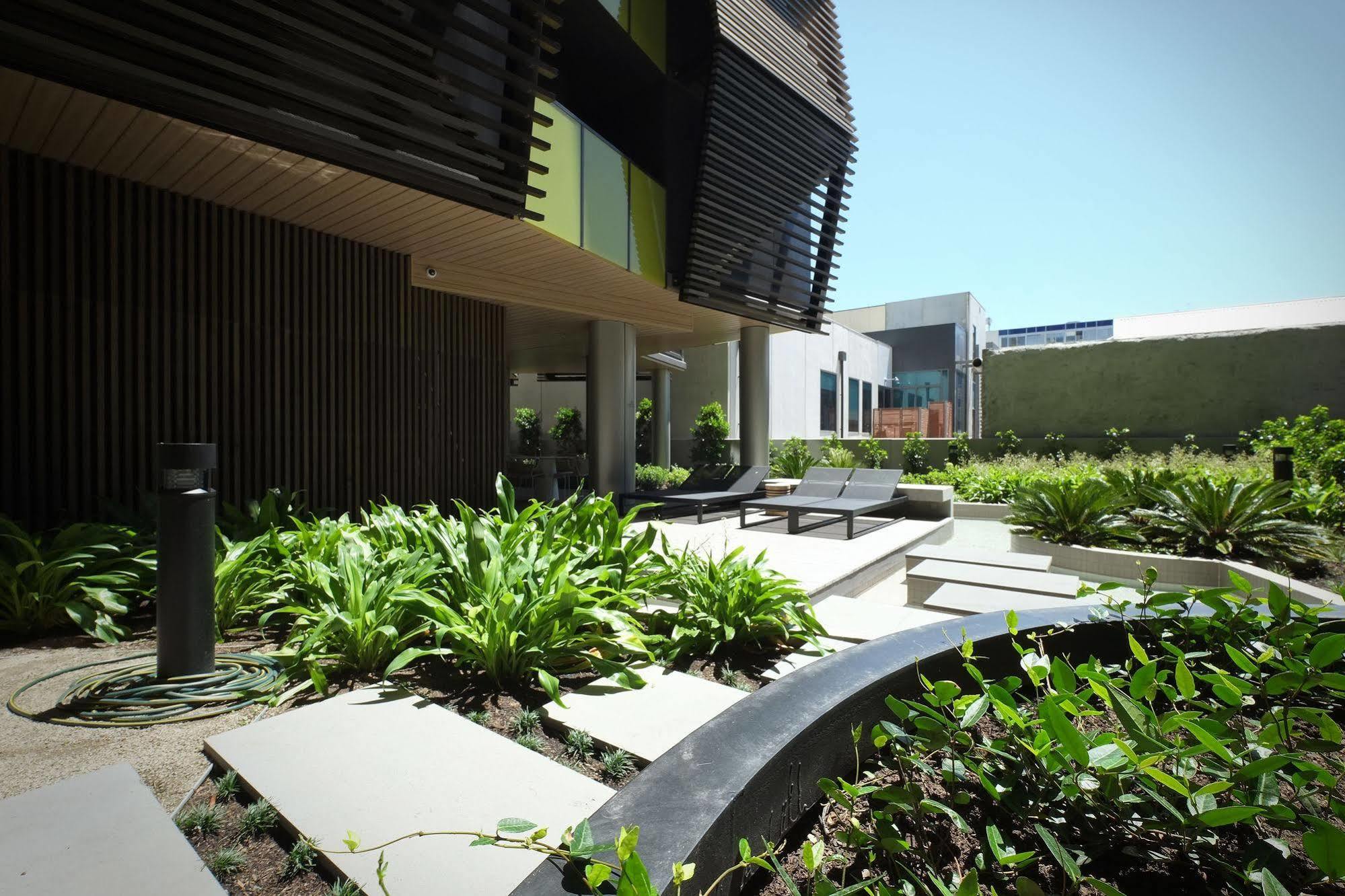 Aparthotel Turnkey Accommodation-North Melbourne 4*