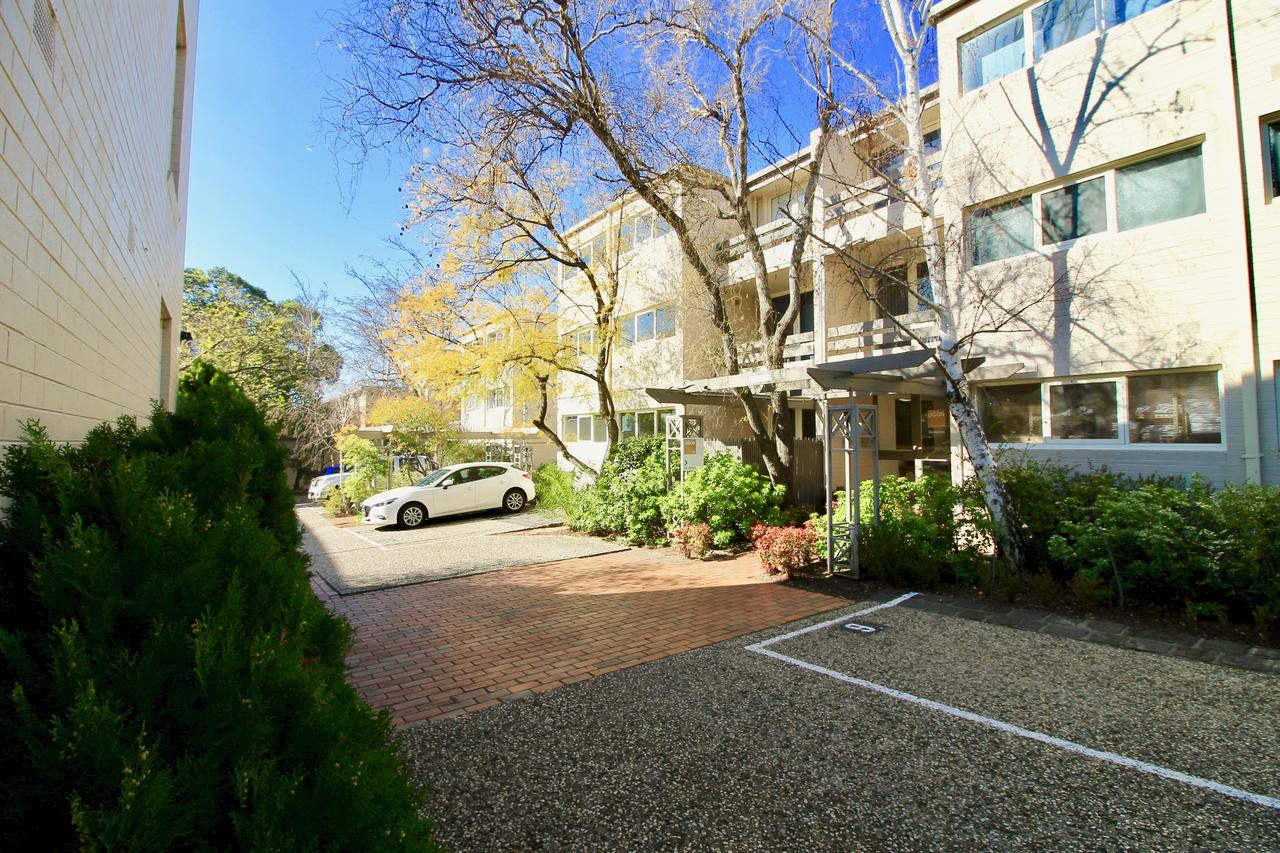 On Lygon Aparthotel 4*