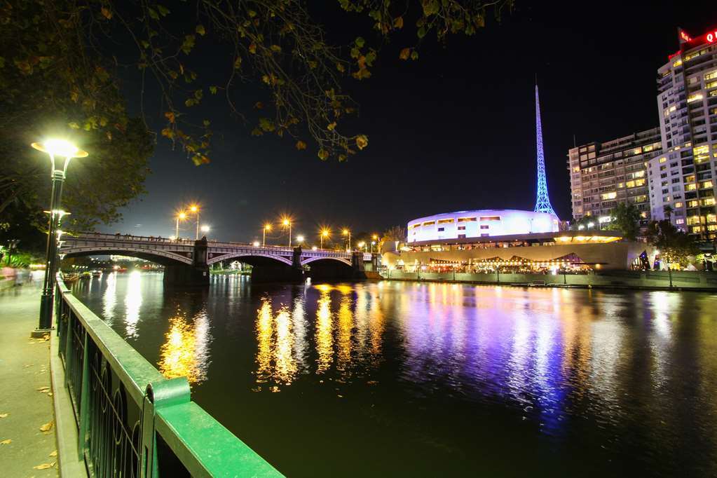 Southbank Eureka Apartment