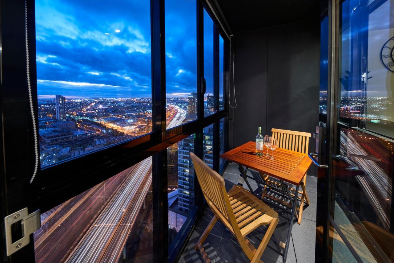 The International Casino Royale - Rejuvenate Apartment Melbourne