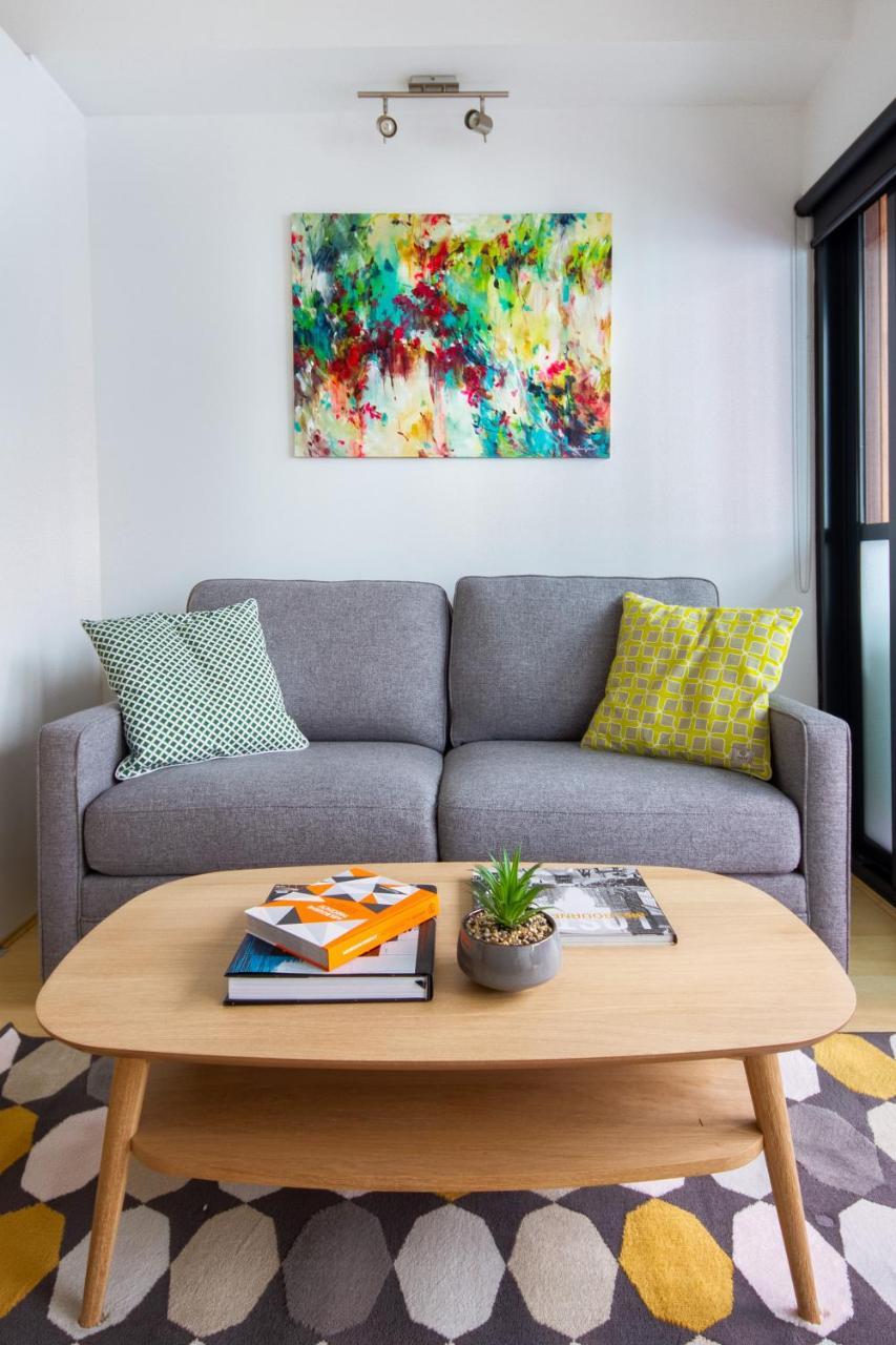 Canvas Suites On Russell Place Apartment