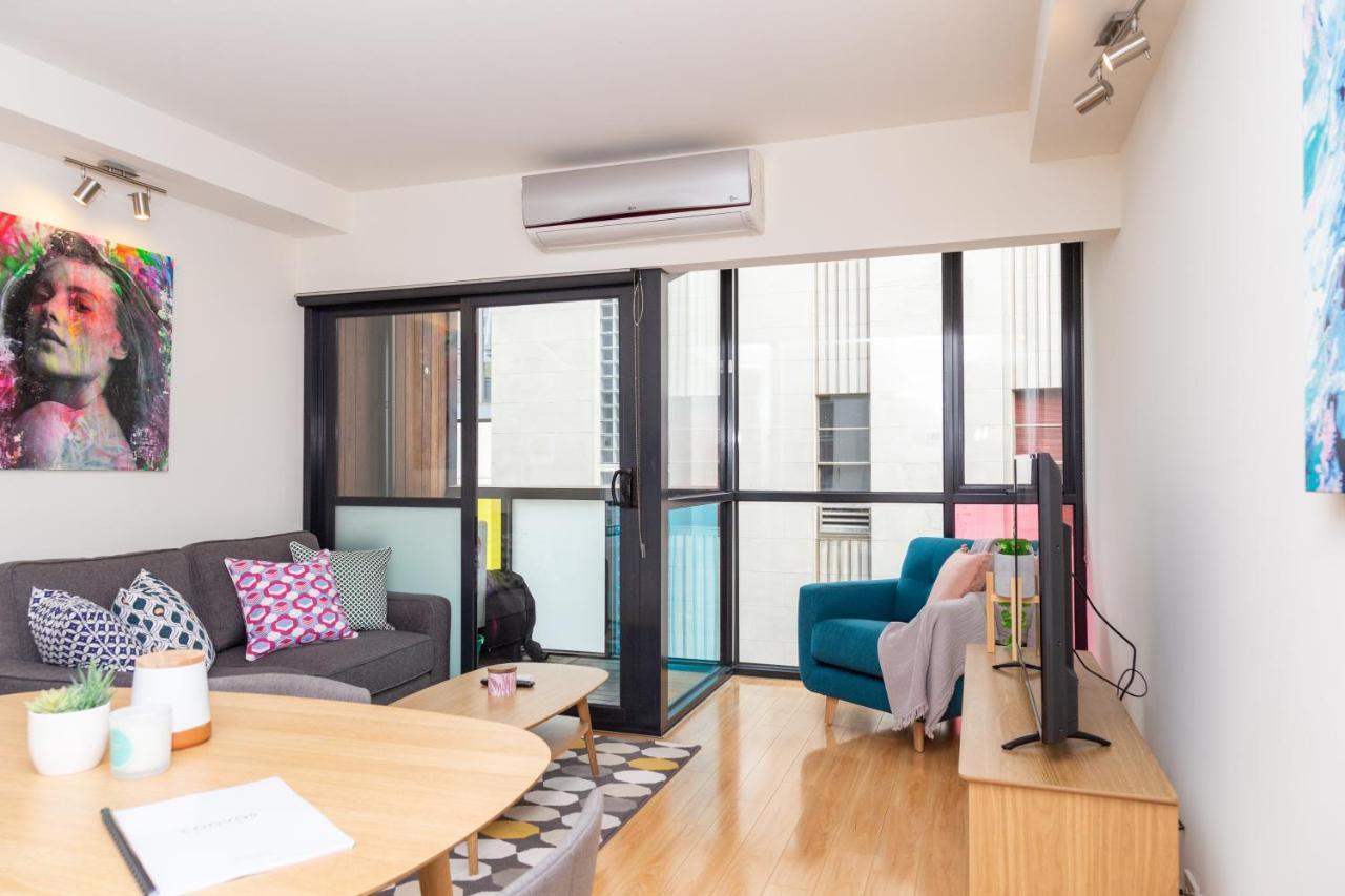Canvas Suites On Russell Place Apartment *