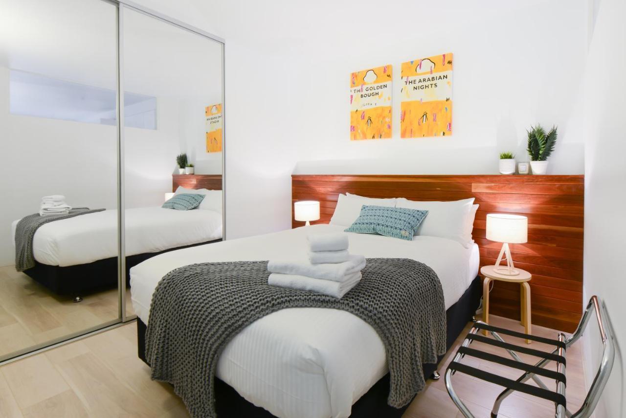 Canvas Suites On Russell Place * Melbourne