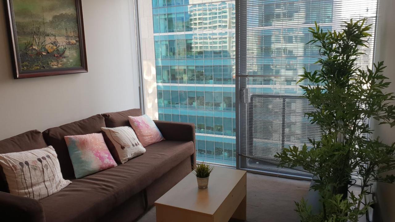 2 Bedrooms Cbd Free Tram *