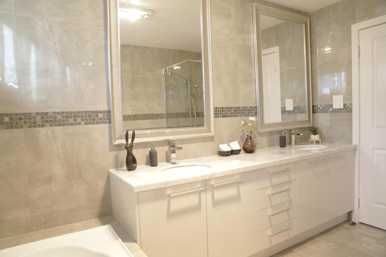 Luxury At Doncaster Villa Melbourne