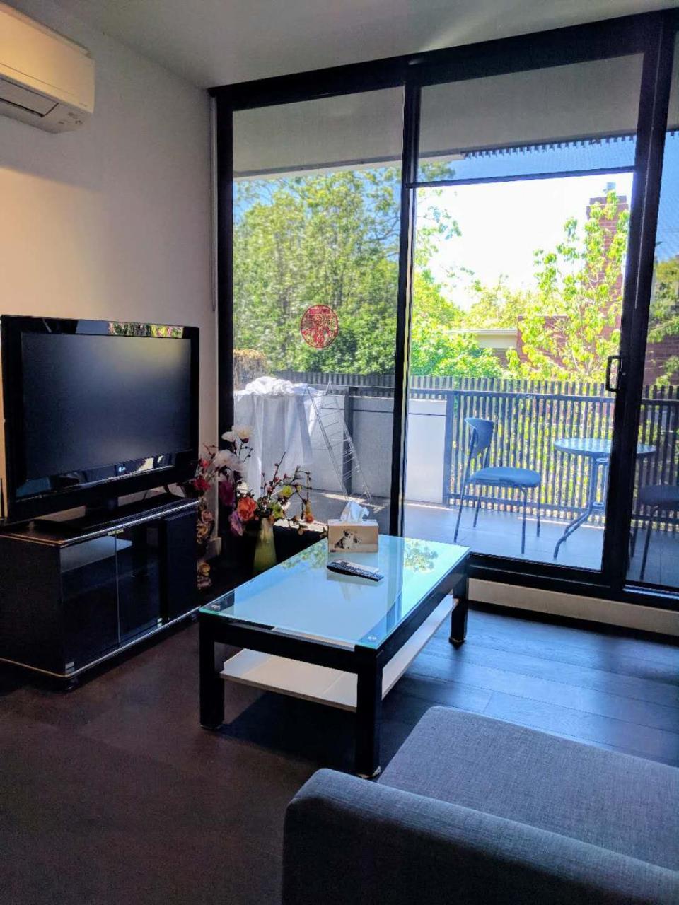 Camberwell Burke Road Apartment