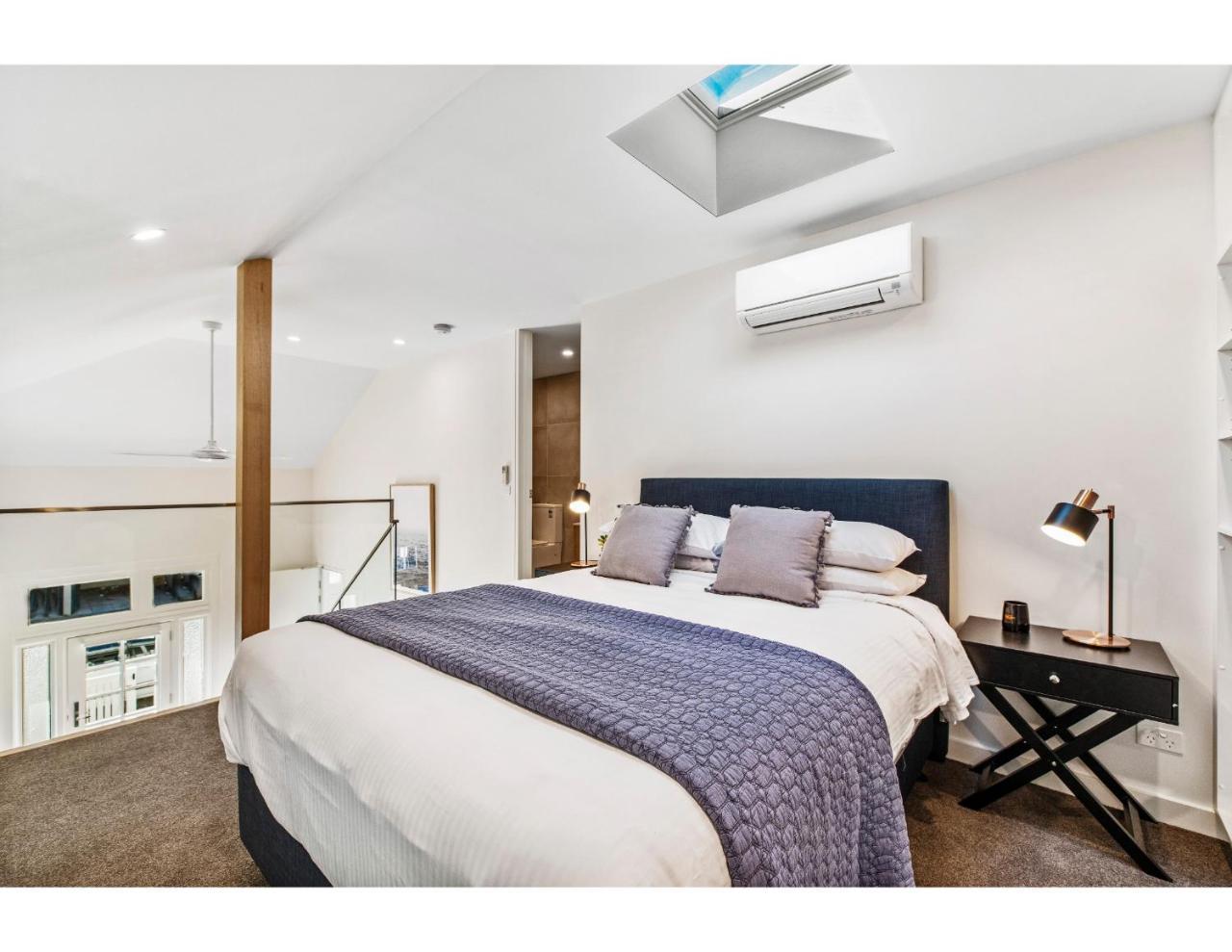 Apartment Brand New Designer Chic Loft *