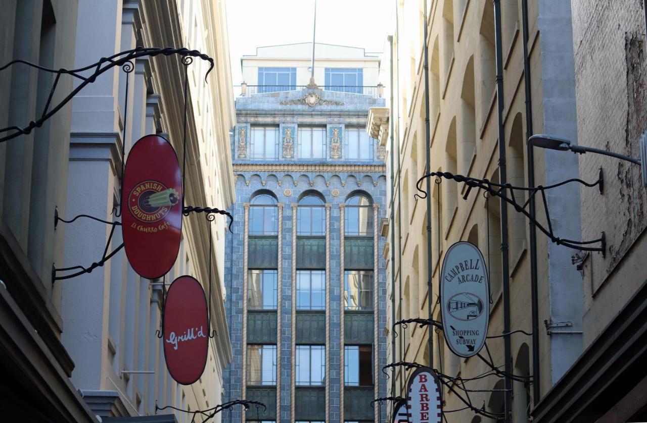 Majorca Magic, Flinders Lane, 5th Floor, Sunlit, Art Deco Holiday home *