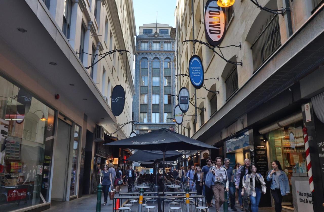 Holiday home Majorca Magic, Flinders Lane, 5th Floor, Sunlit, Art Deco Melbourne