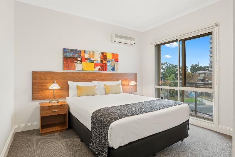 Amazing Accommodations: St Kilda Aparthotel Melbourne