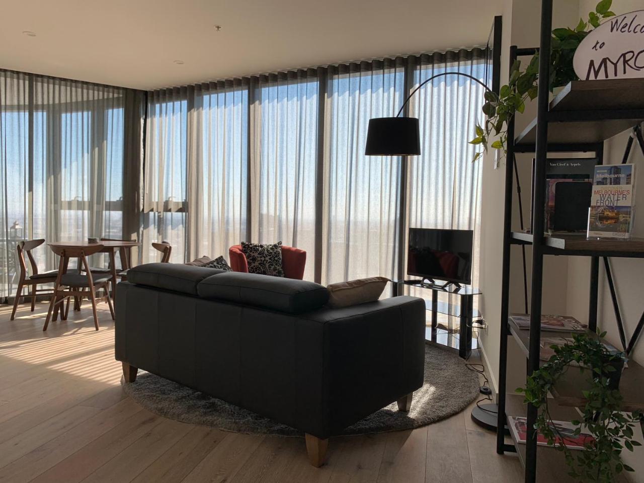 Myroom At Shadowplay Apartment Melbourne