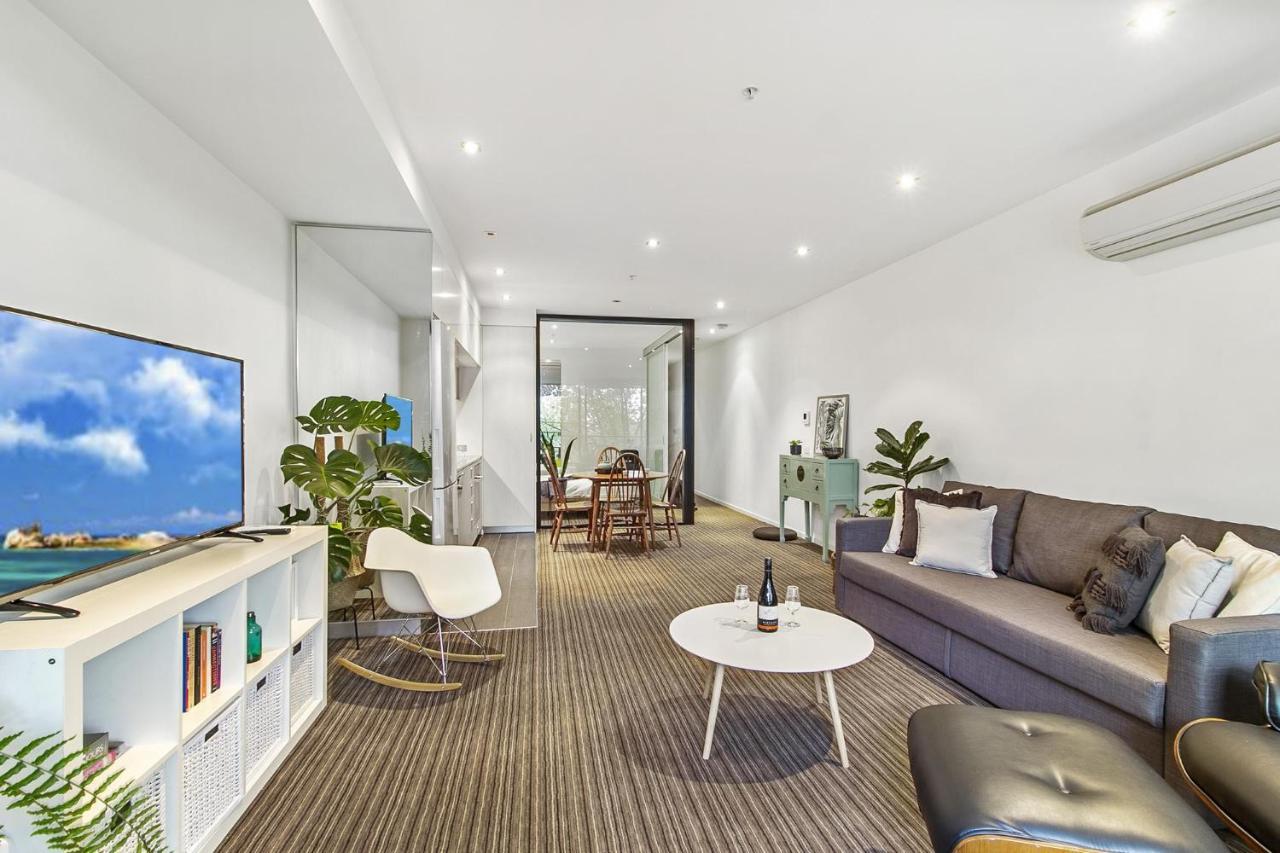 Apartment Modern, Spacious In An Amazing Location *