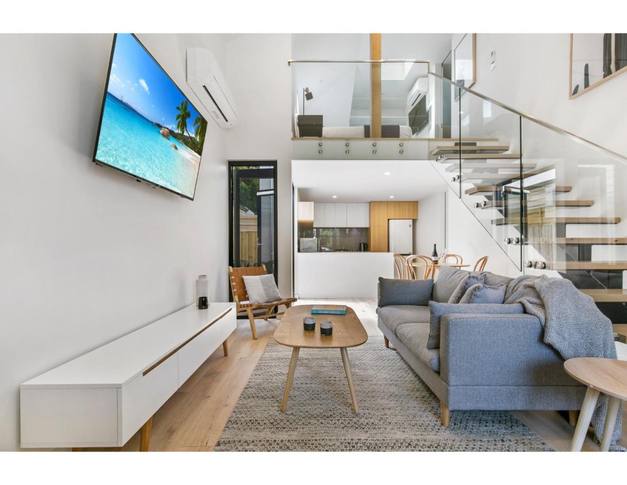 Apartment Elegant Loft Style Minutes From Beach Melbourne