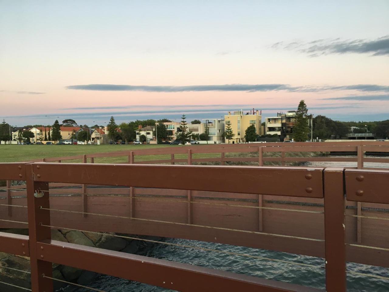 Elwood By The Beach Melbourne