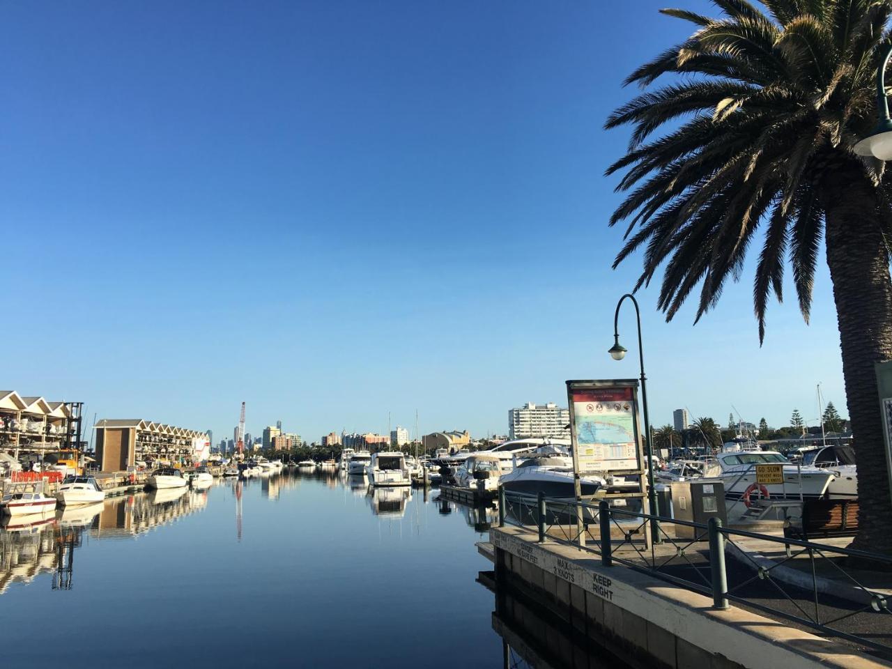 Elwood By The Beach * Melbourne