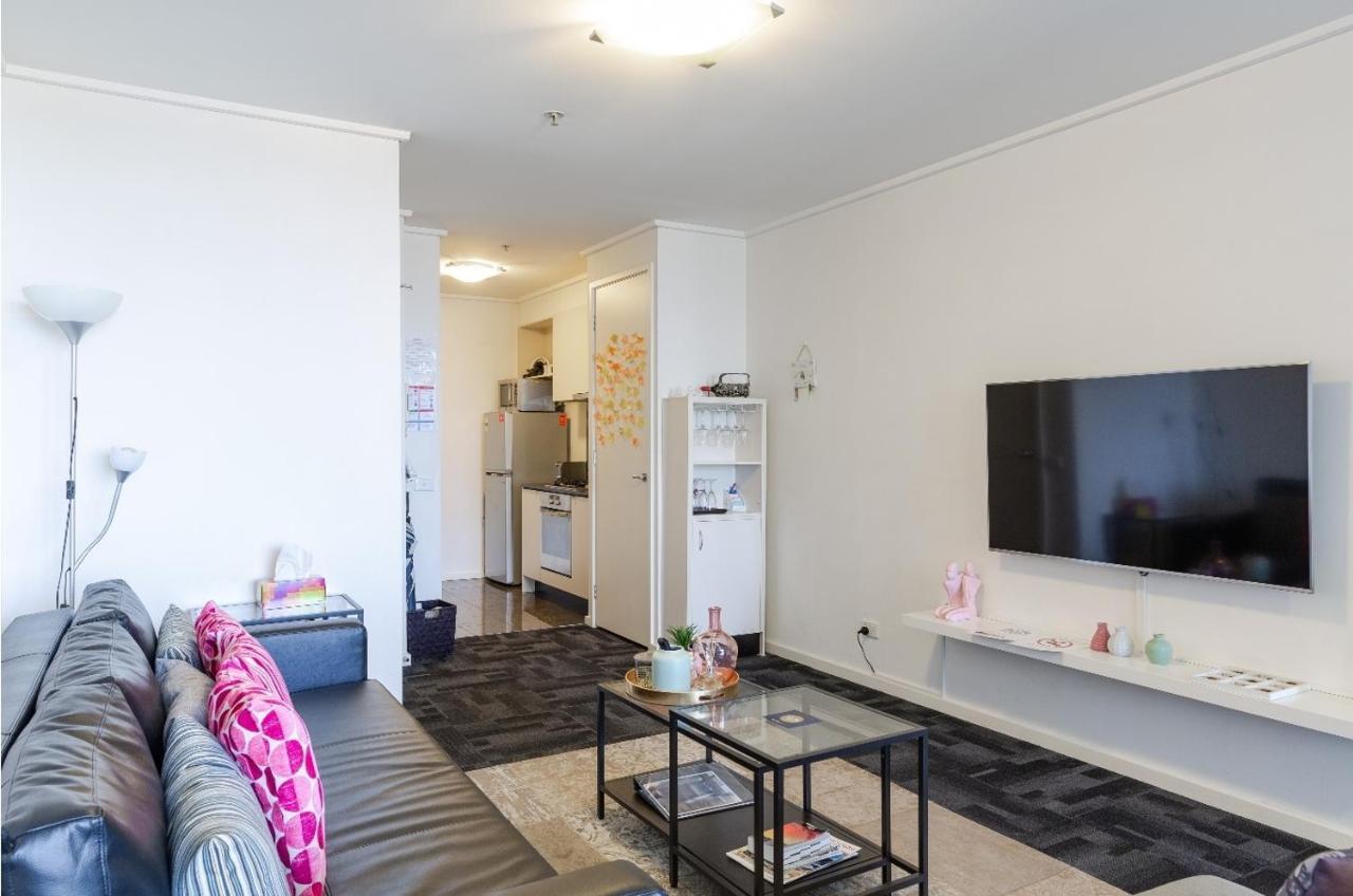 225 Tower Apartment Melbourne