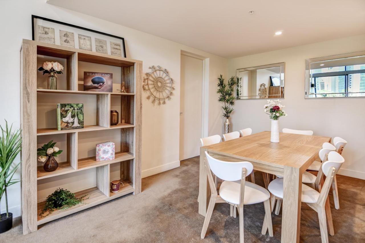 Sanctuary - Freshwater Place Apartment *