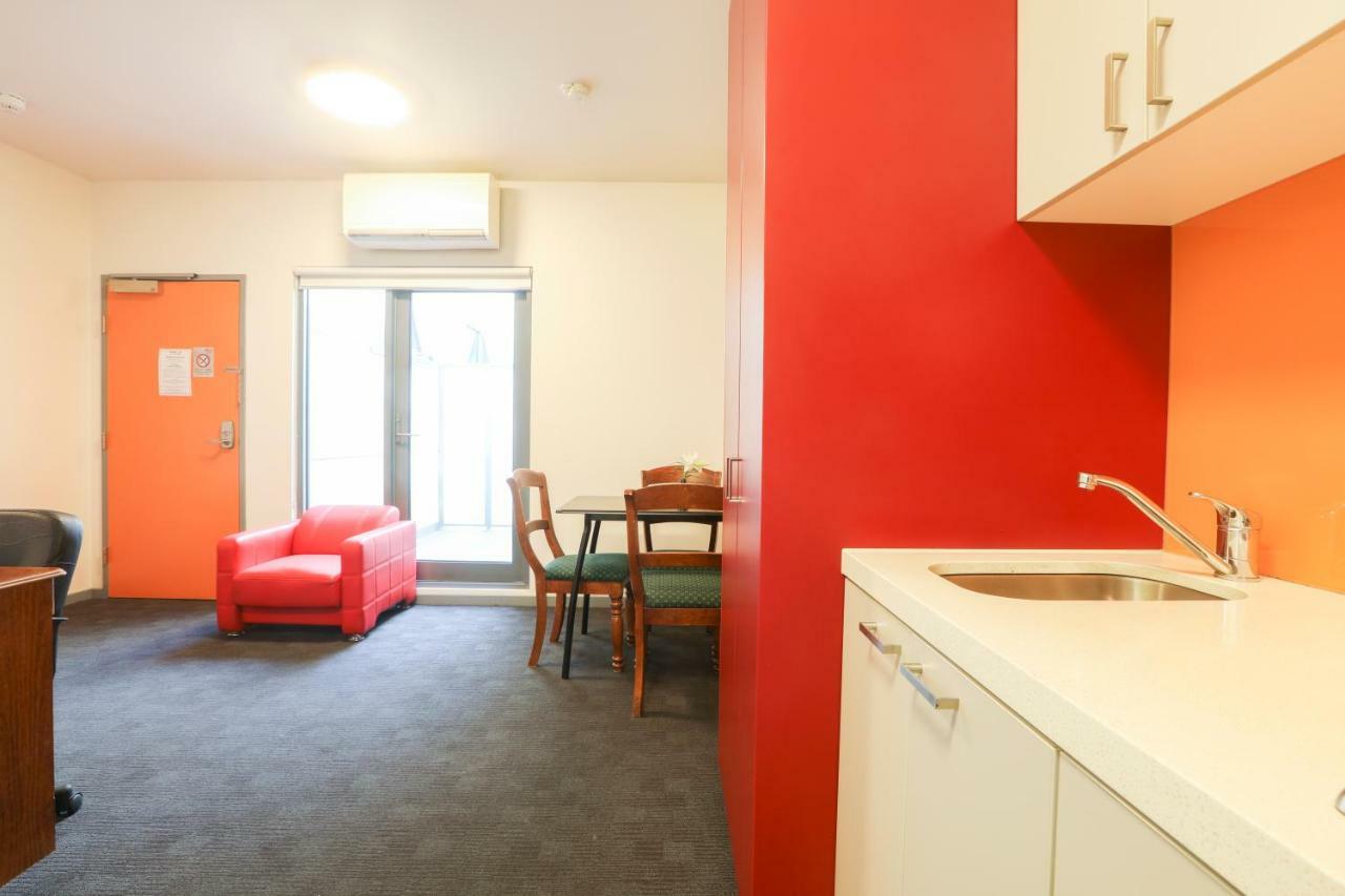 Alston 4* Melbourne