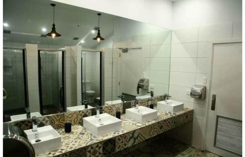Roamer St Kilda - Formerly Selina St Kilda *