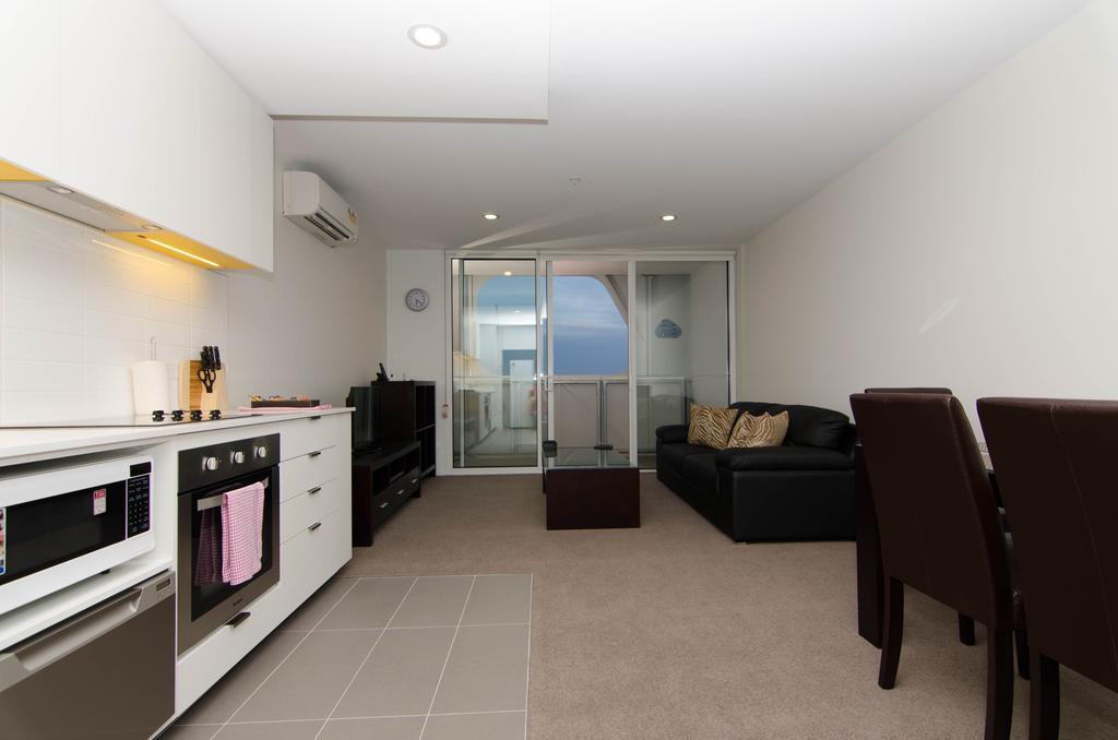 Astra Docklands Apartment