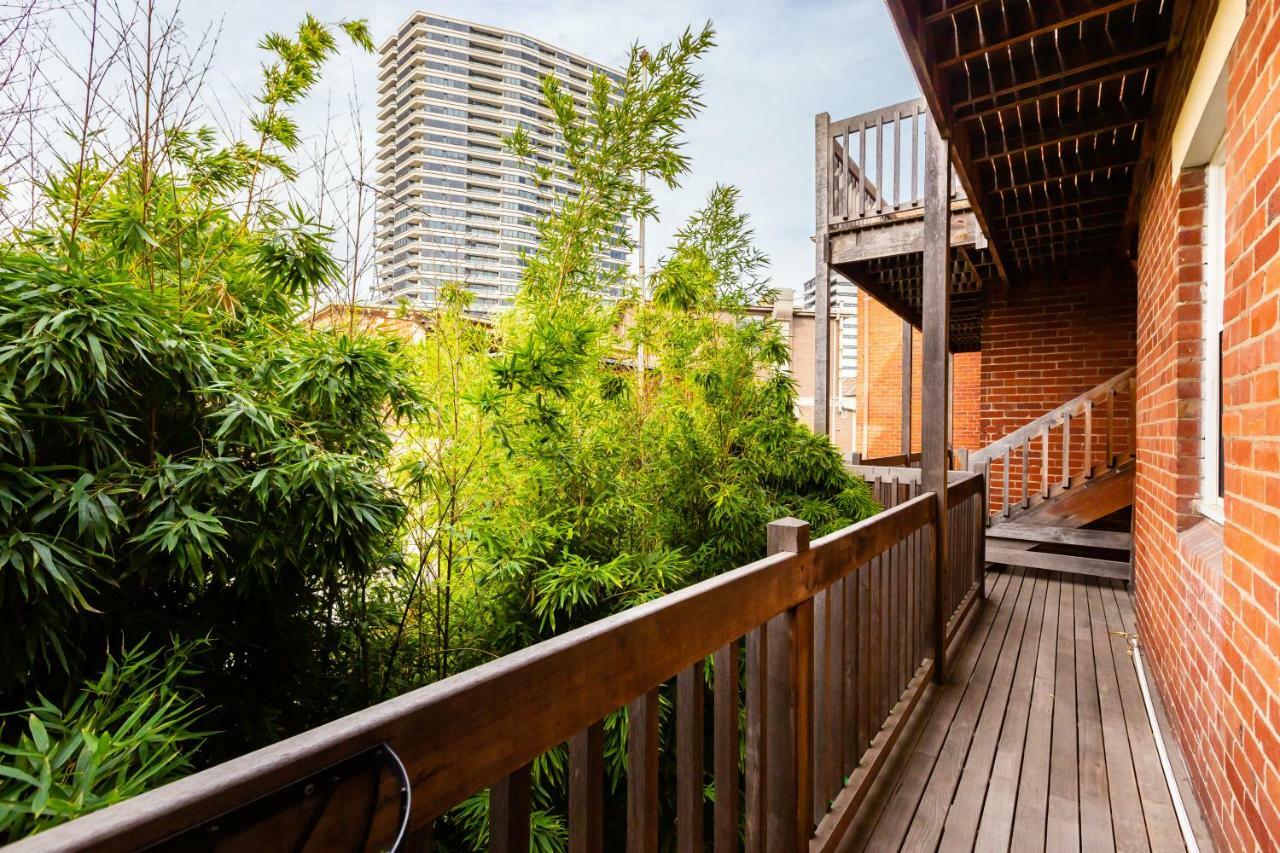 Safira St Kilda Near Albert Park Beach