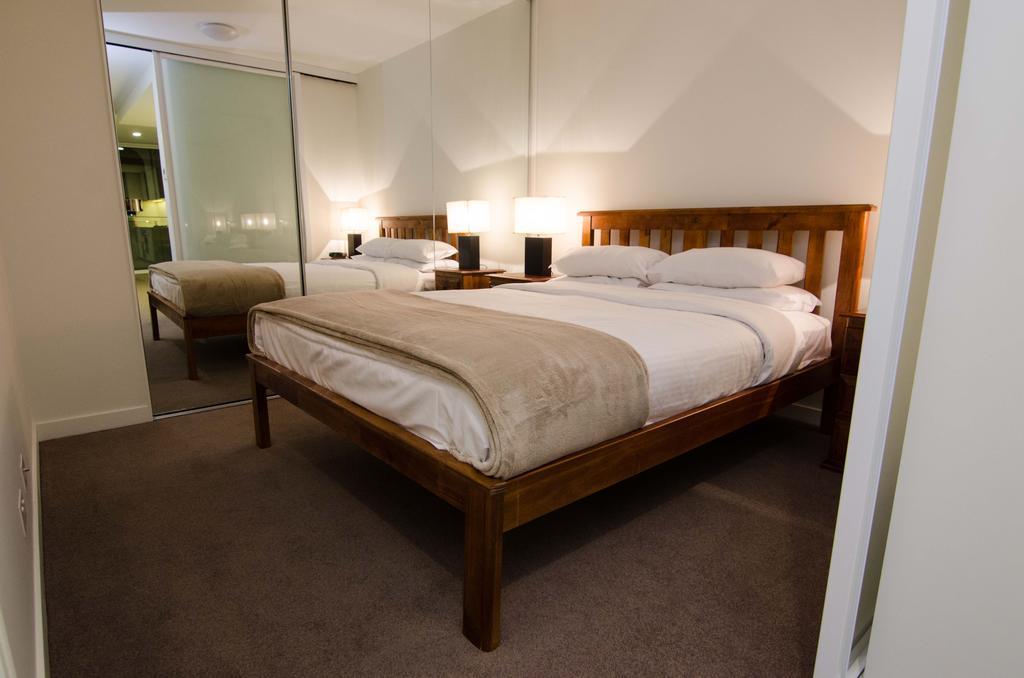 Apartment Astra Docklands Melbourne