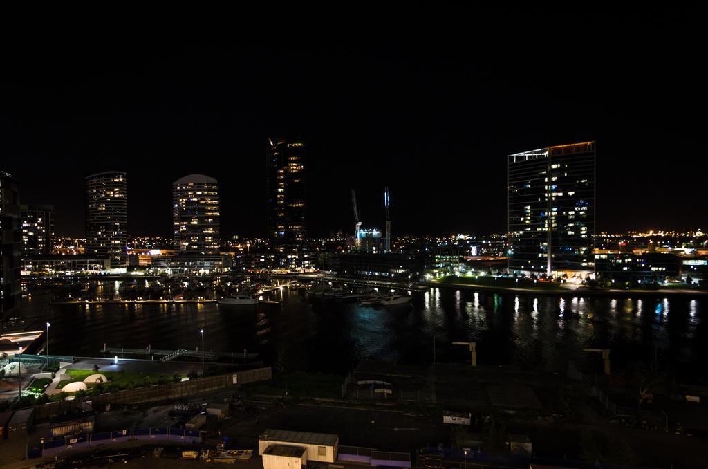 Astra Docklands * Melbourne