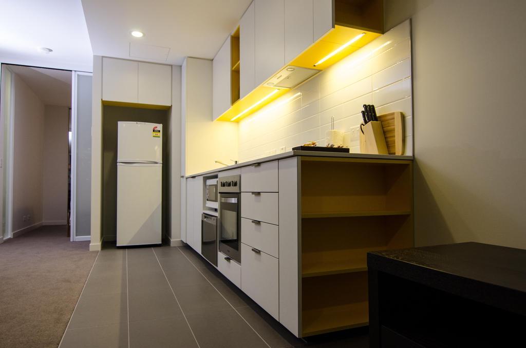 Astra Docklands Apartment Melbourne