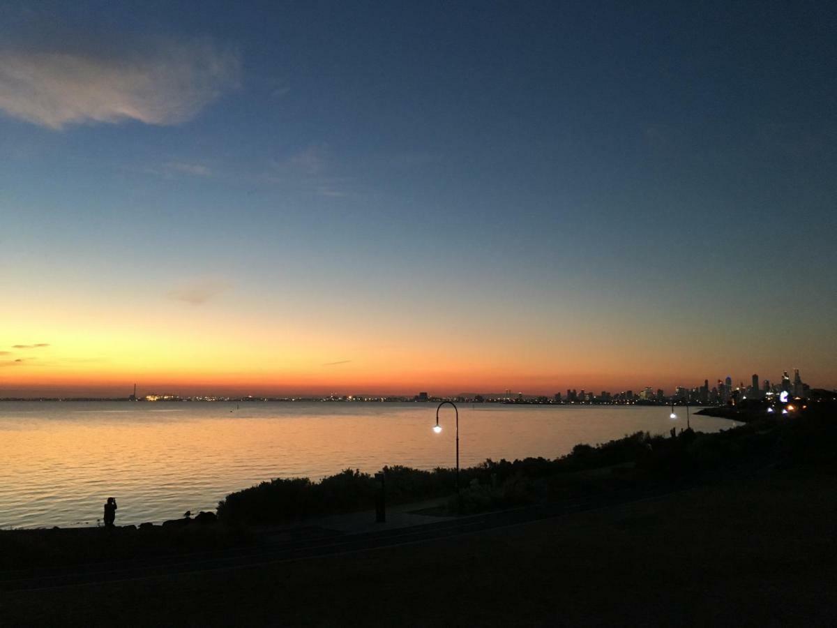 Elwood By The Beach Melbourne