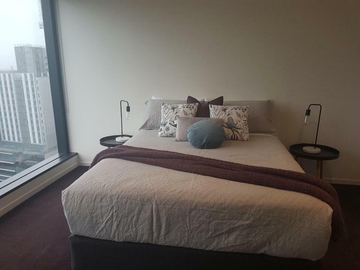 Apartment Eureka Tower Level 24