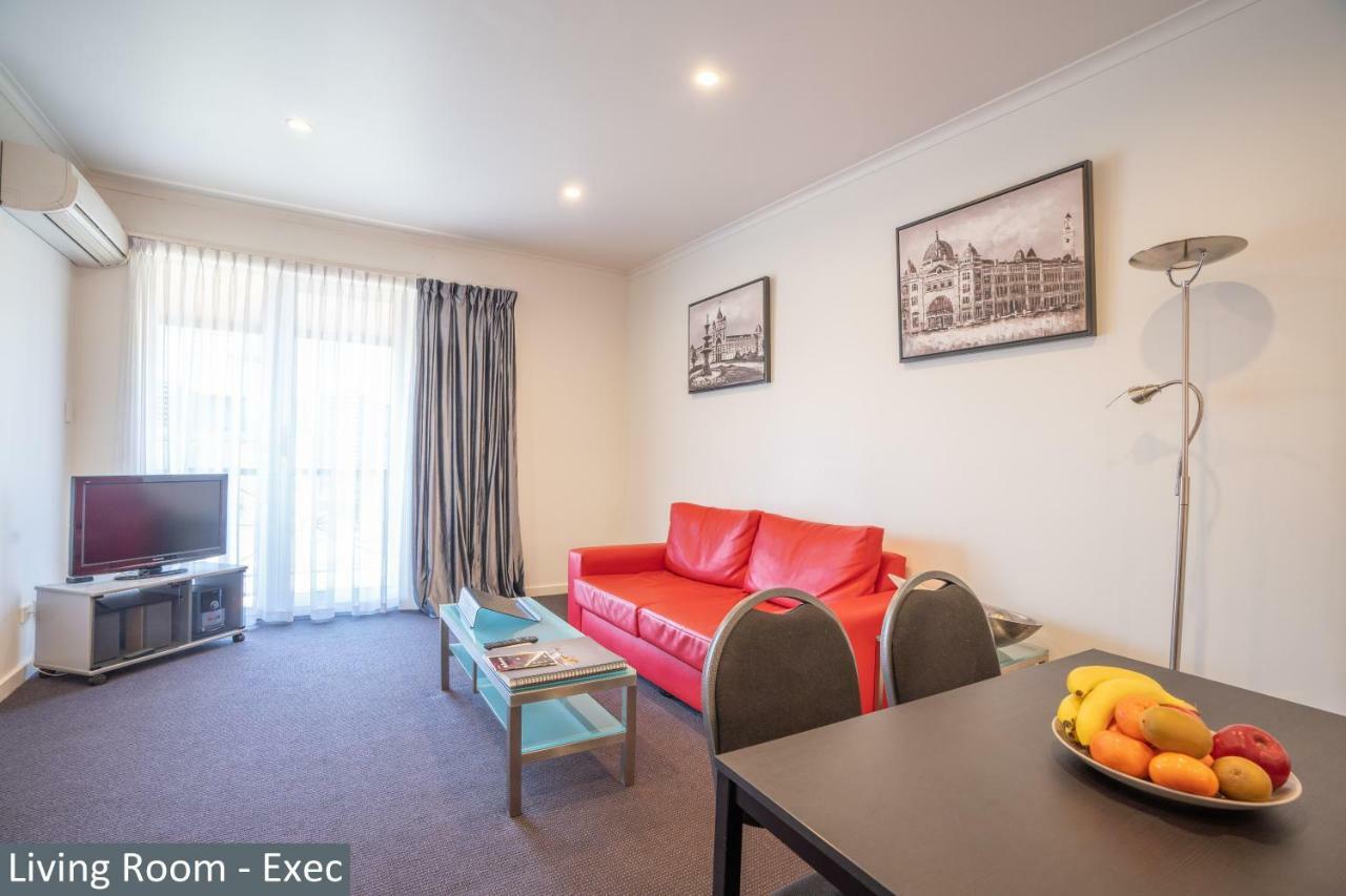Clocktower Aparthotel 3*