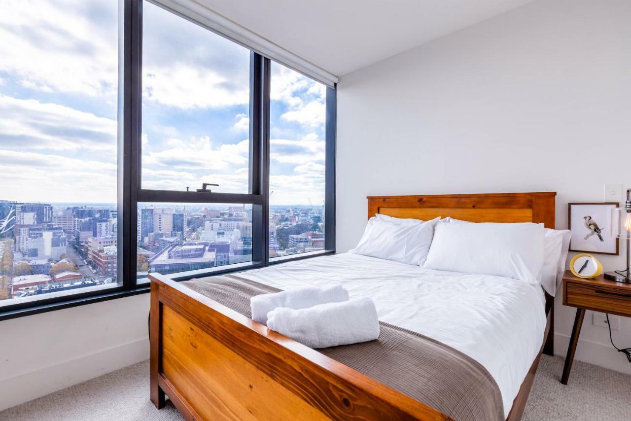The Vision - Unbeatable Skyline View Apartment