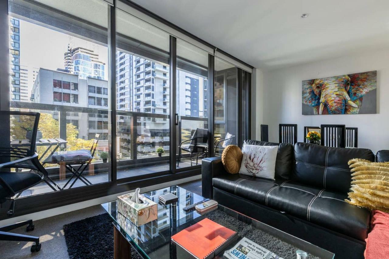 Cbd Views Apartment