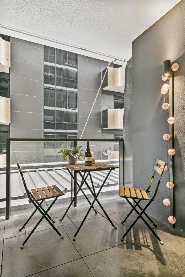 Cozy Apt Facing Albert Park *