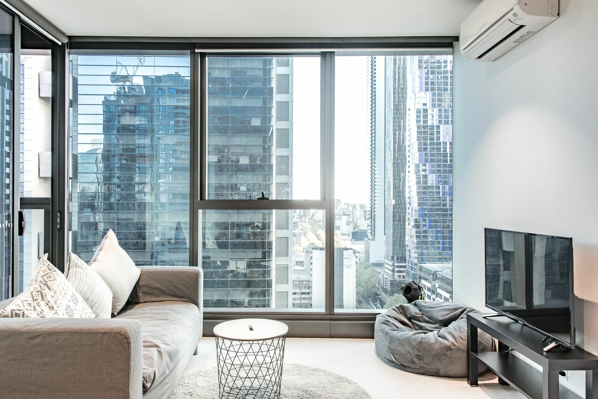 Melbourne Central Apartment *