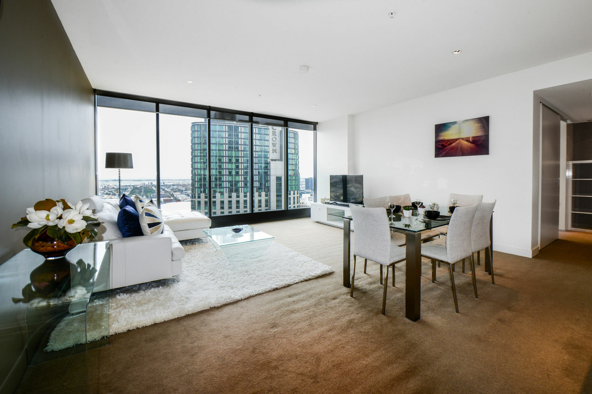 Urbanminder @ Freshwater Place Apartment Melbourne