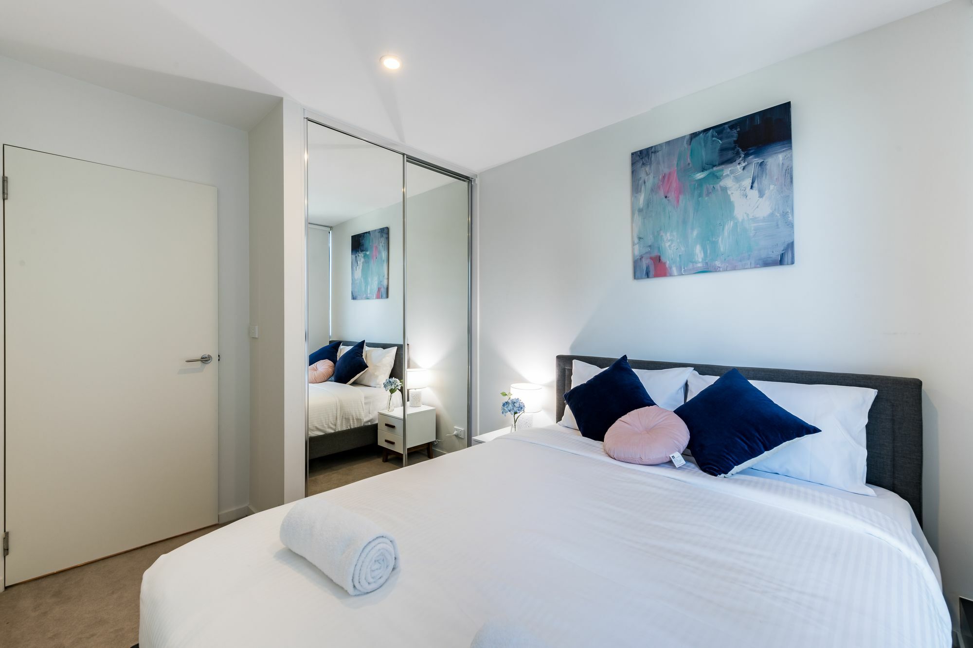 Melb-stayz Apartment *