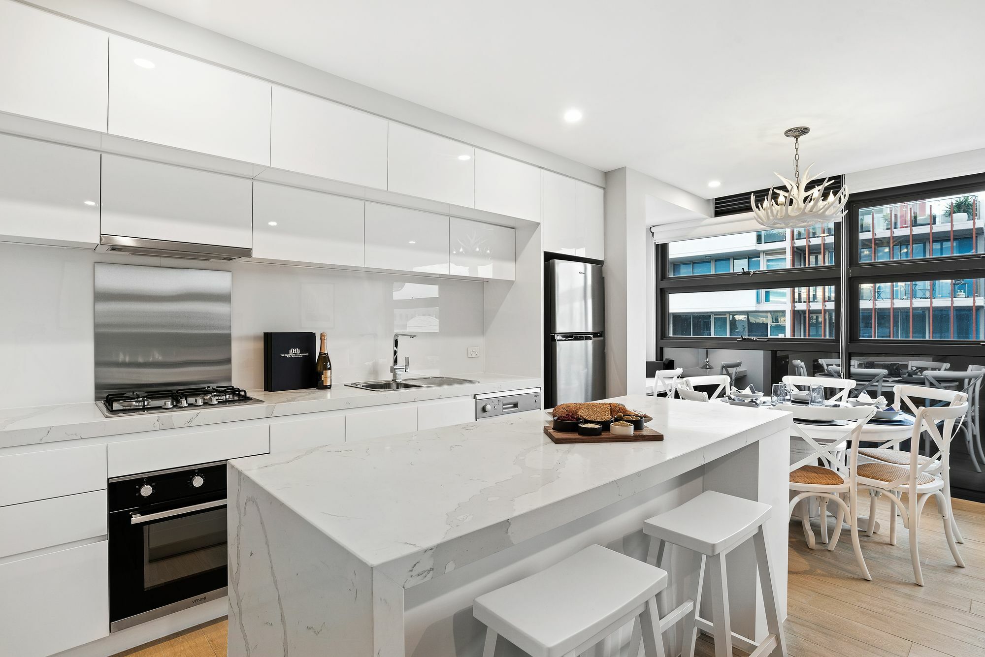 The Hamptons - Port 4* Melbourne