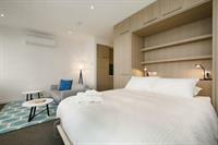Fully Self Contained Modern 4505b * Melbourne