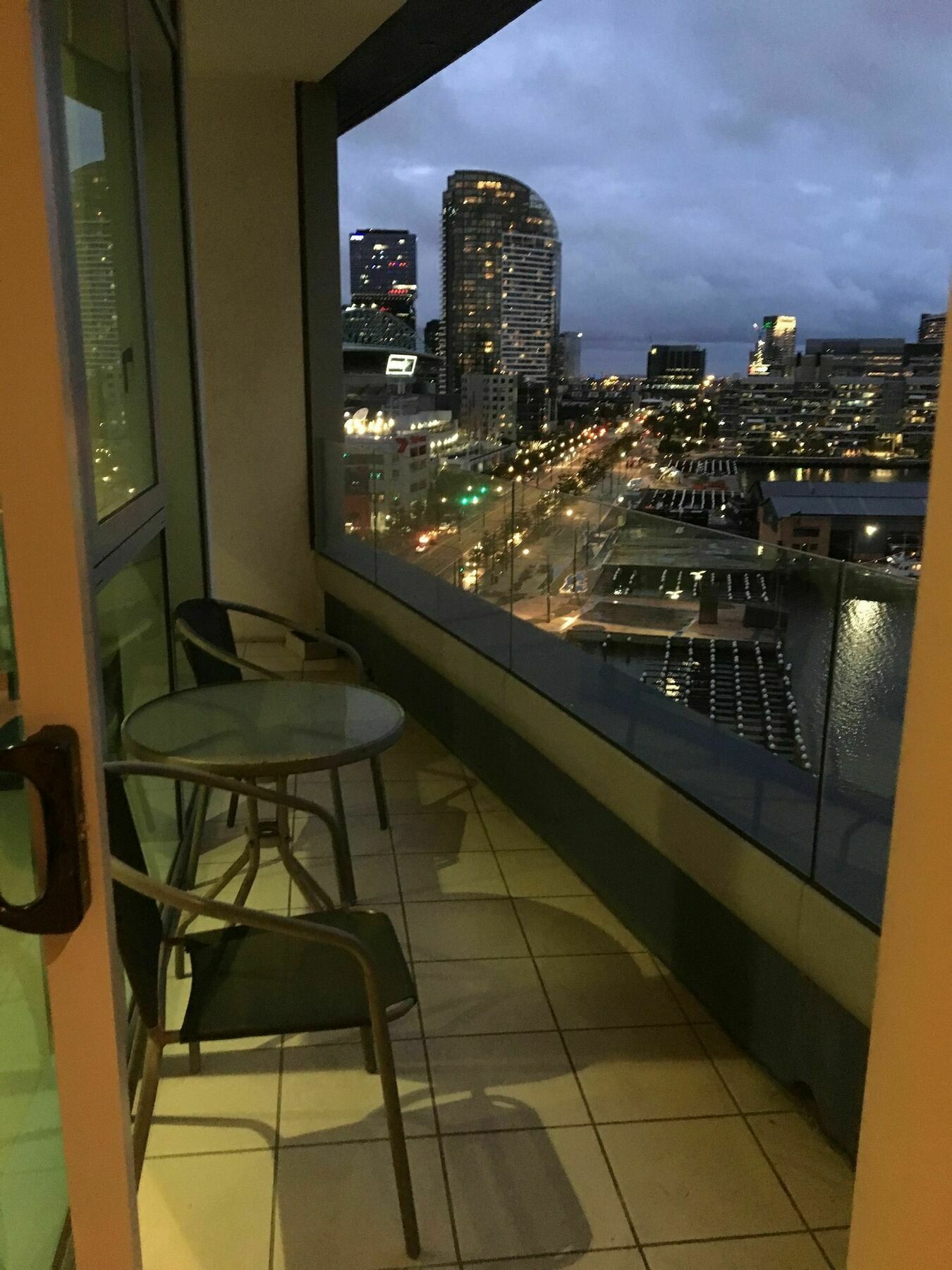 View At Docklands Apartment