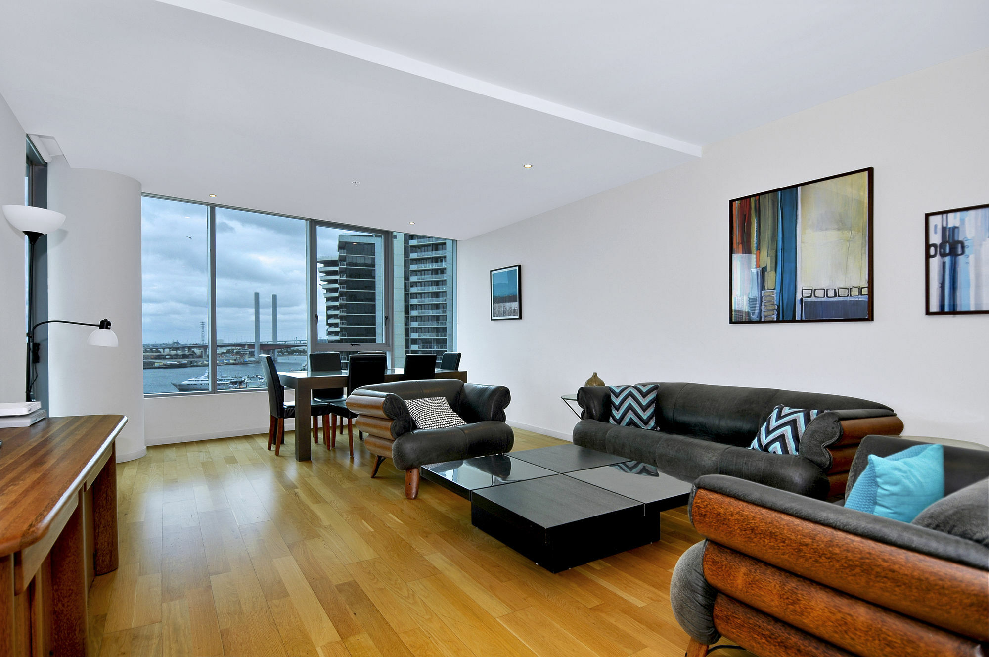 View At Docklands Apartment *
