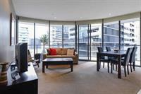 Fully Self Contained 1 Bed 607 Qun *