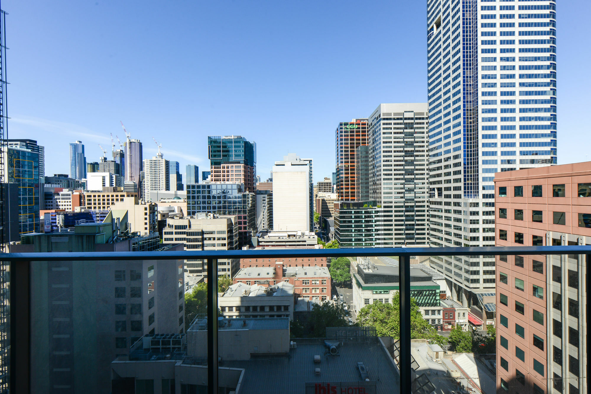 Urbanminder @ Midtown Apartment