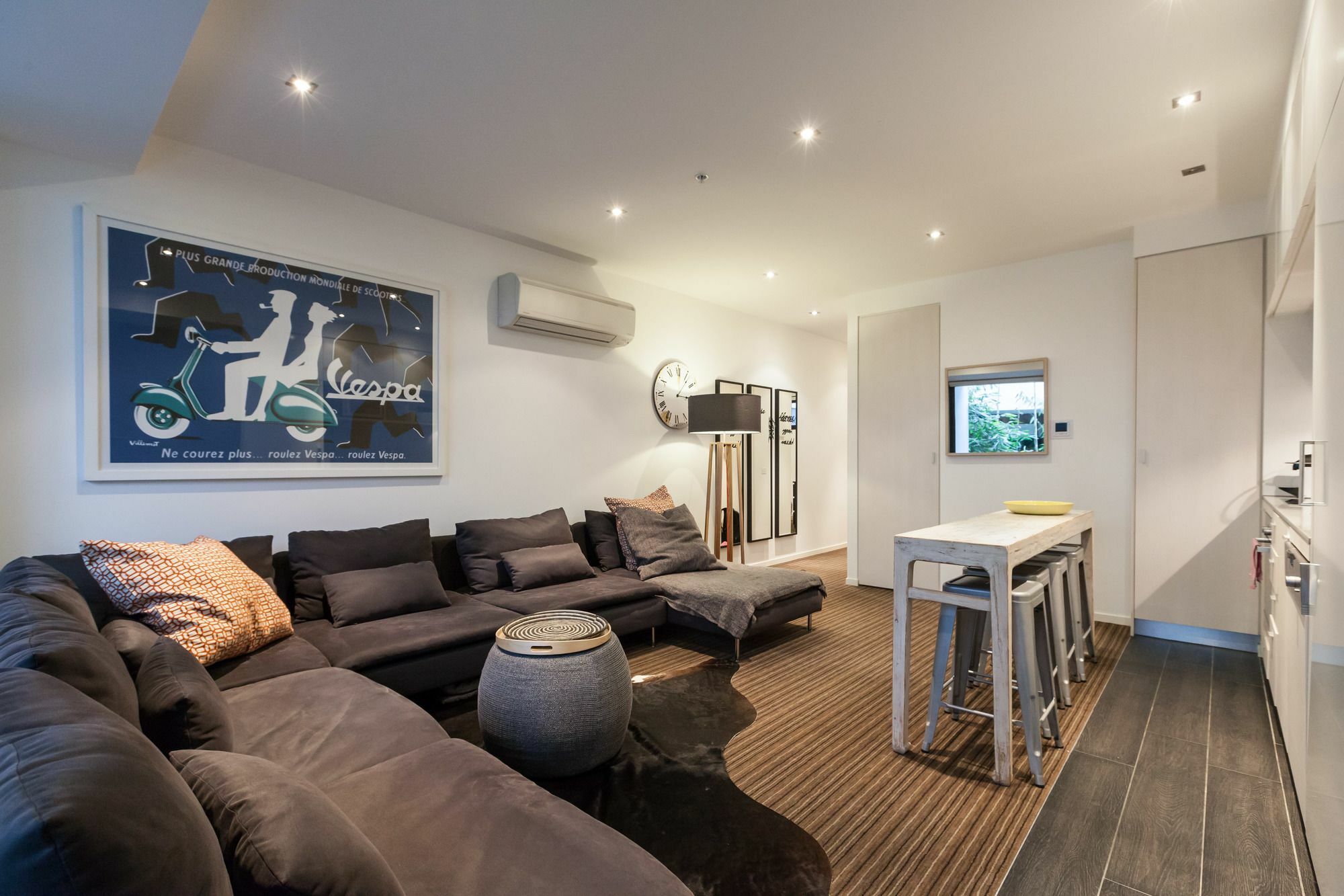 Zach, 1bdr St.kilda
