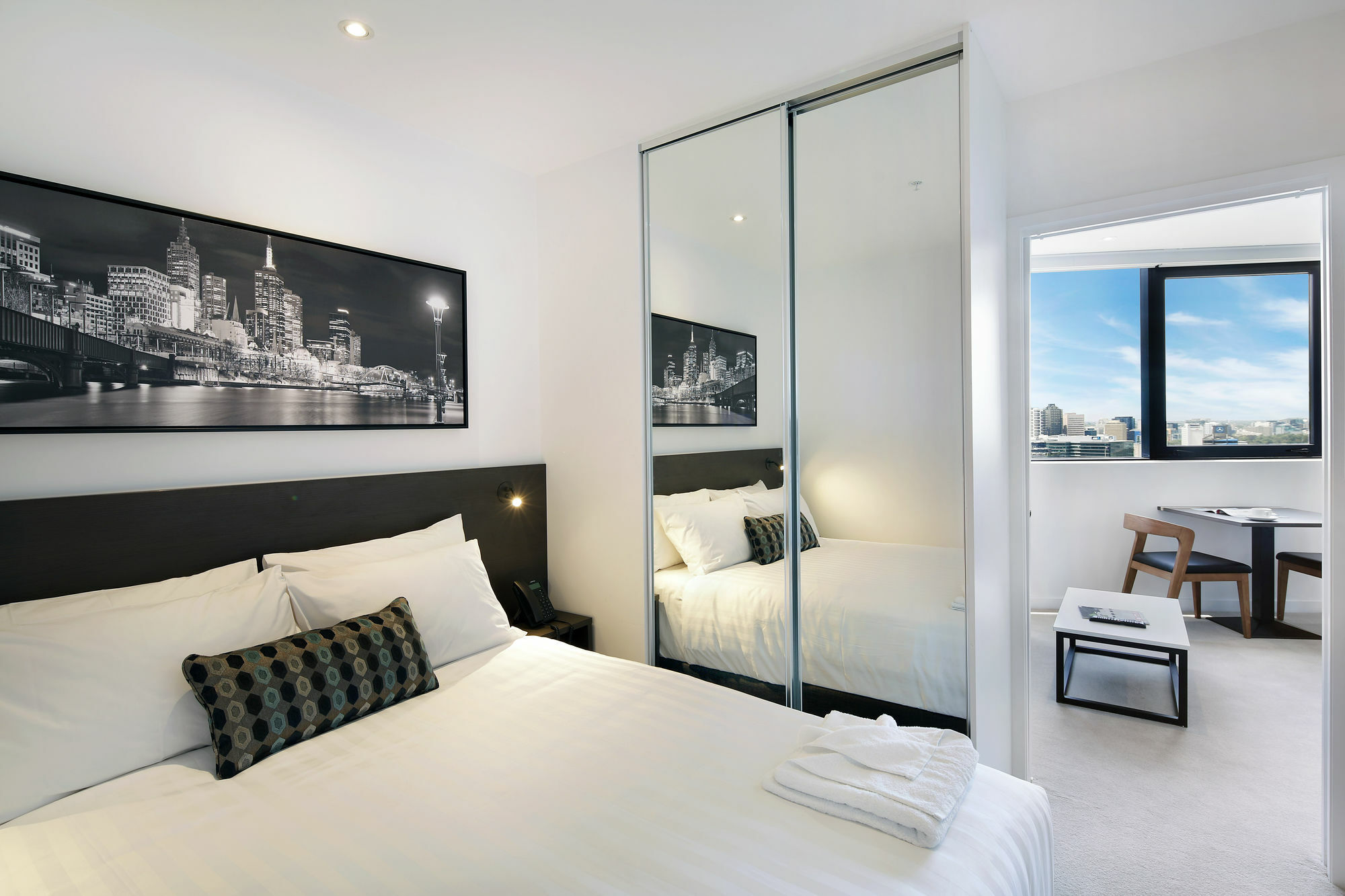 Experience Bella 4* Melbourne