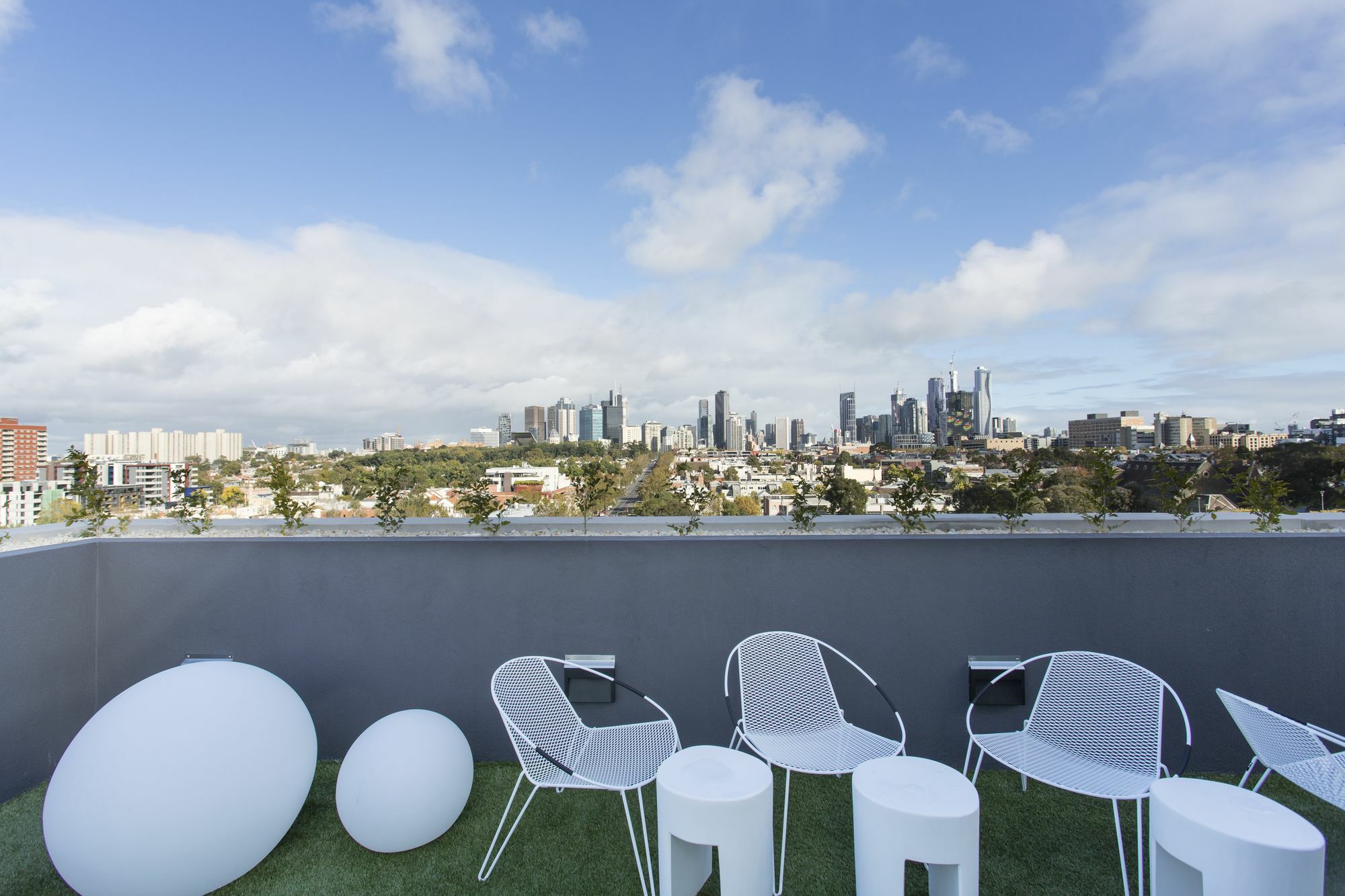 Astra Carlton Apartment *