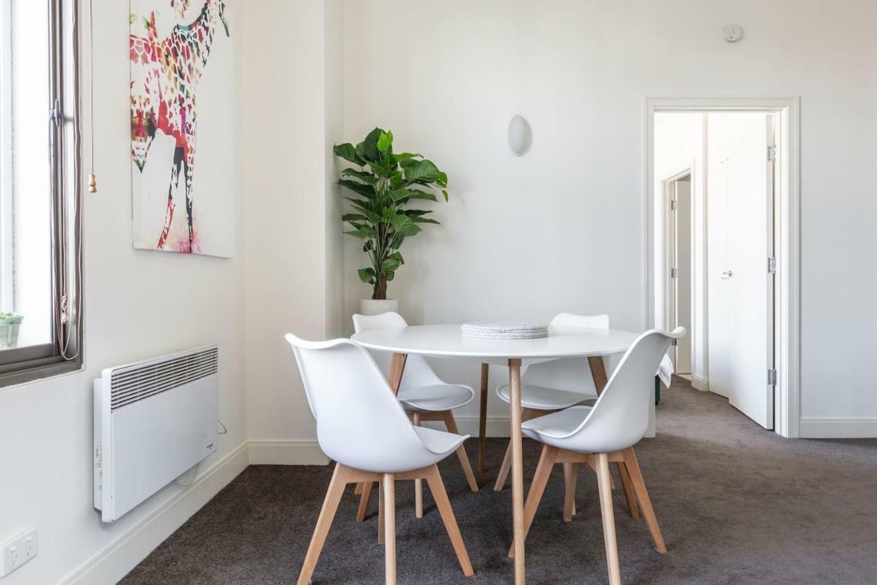 Sophisticated Art Deco In Heritage Building Near Crown Casino *