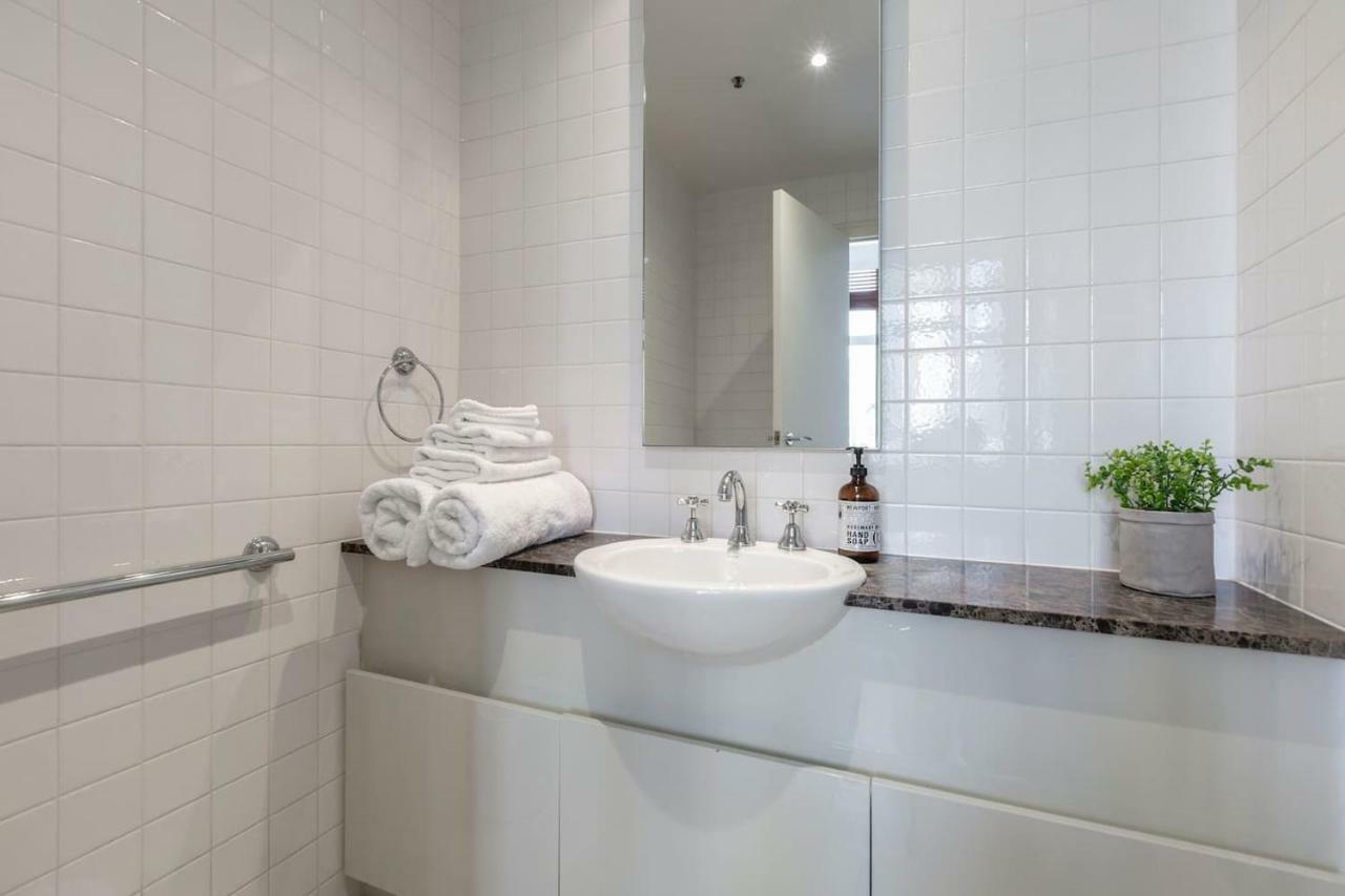 Apartment Sophisticated Art Deco In Heritage Building Near Crown Casino Melbourne