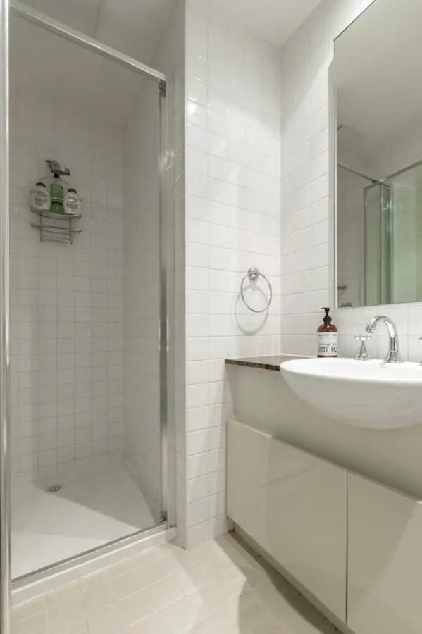 Sophisticated Art Deco In Heritage Building Near Crown Casino Apartment Melbourne