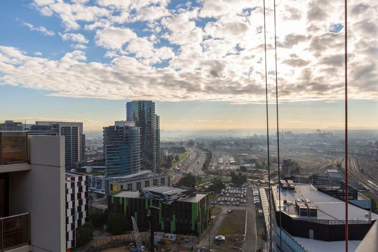 2bedroom With Views In Docklands Next To Cbd & Marvel Stadium